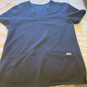 Fig scrub top